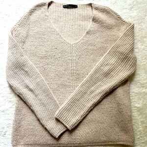 Beige V neck s/m size